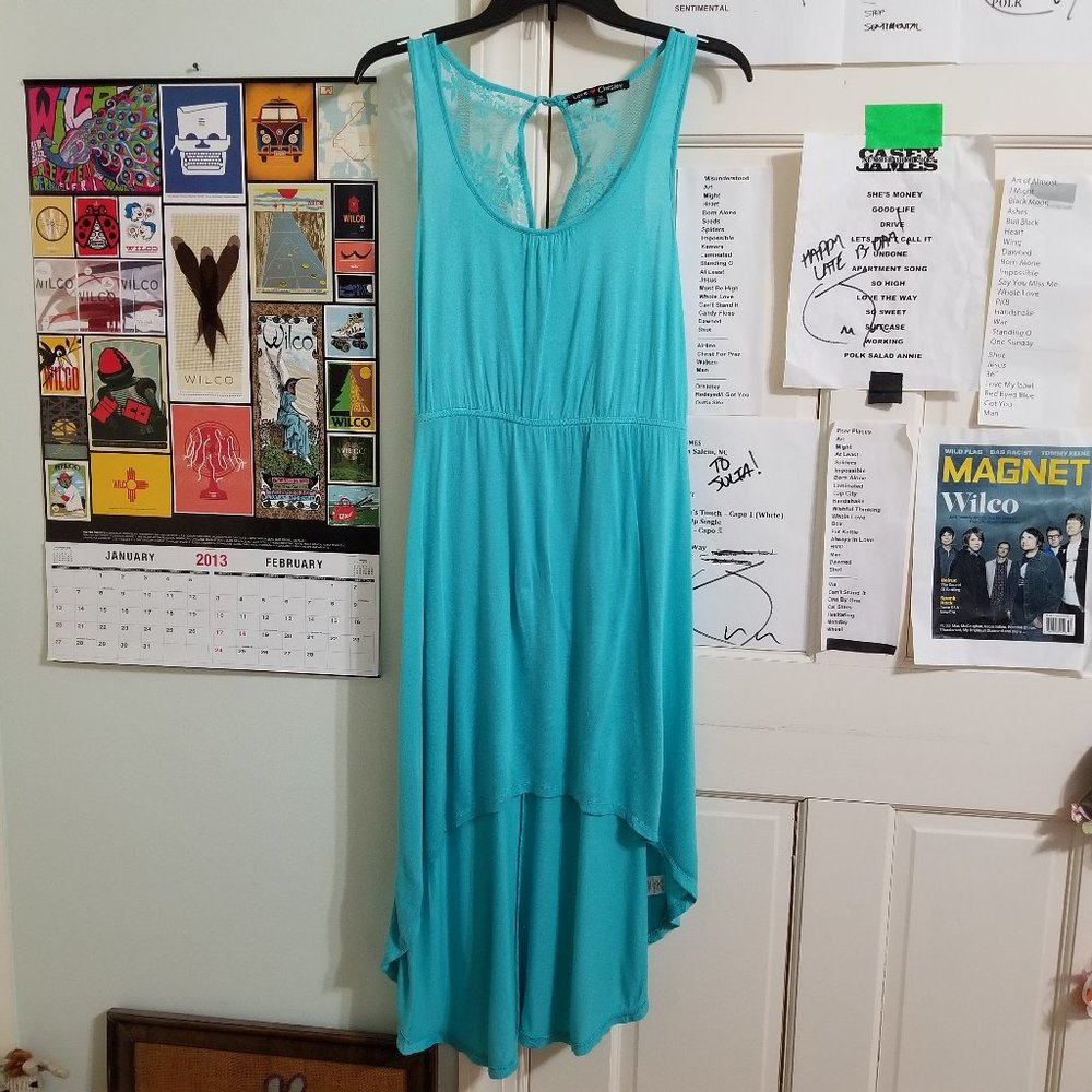 Love Chesley dress Medium hi low floral lace keyhole back slub knit sleeveless